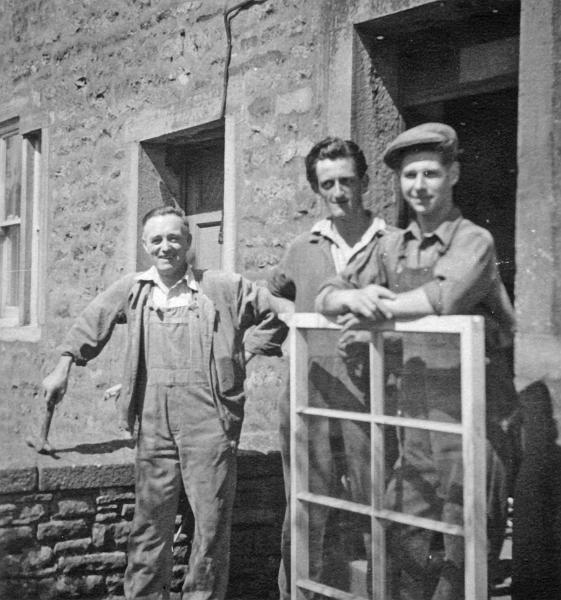 Workmen at Sunnyside - 1948.JPG - "Sunnyside" front windows restored to originals for Mrs Heseltine. A.Throup, Ted Kayley, Robert Slater.   1948